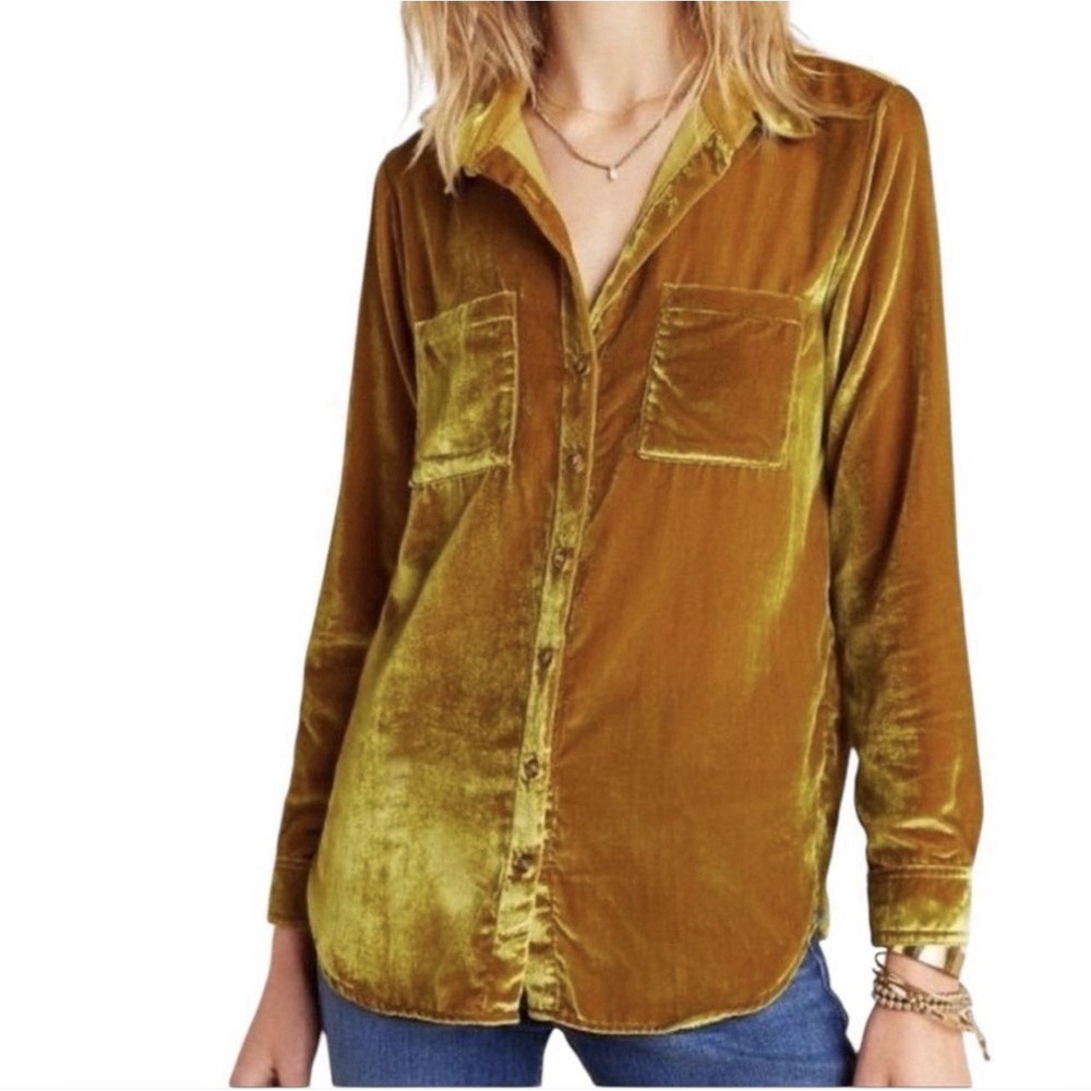 Anthropologie's Pilcro Gold Crushed Velvet Button Up 2 Pockets XS